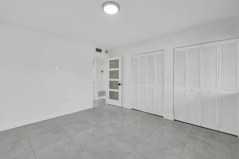 Condominium in Pompano Beach FL 1100 5th Ct Ct 25.jpg