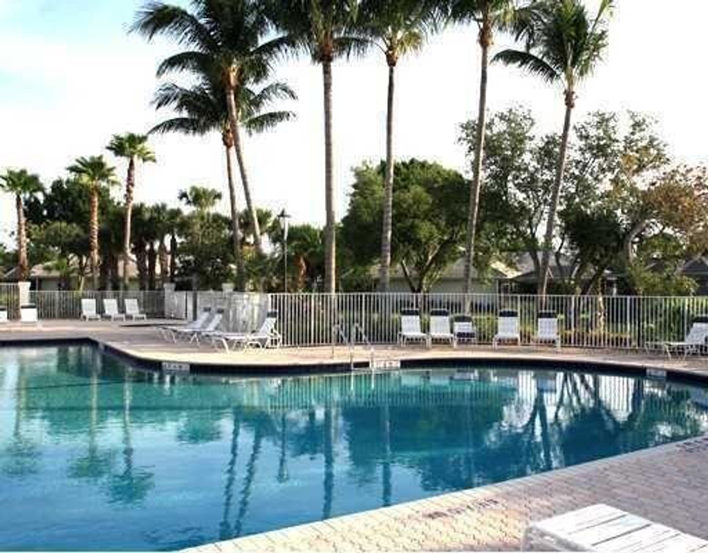Photo of 5702 Red Oak Court, Palm Beach Gardens, FL 33410 (MLS # R10791920)