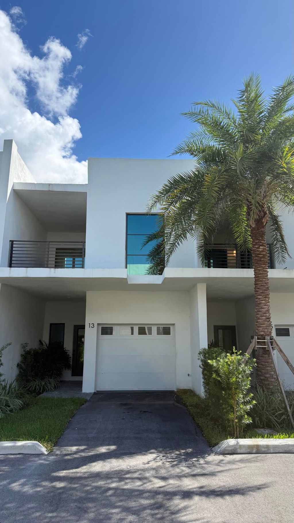 Photo of 2526 Pierce Street #4, Hollywood, FL 33020 (MLS # B26012909)