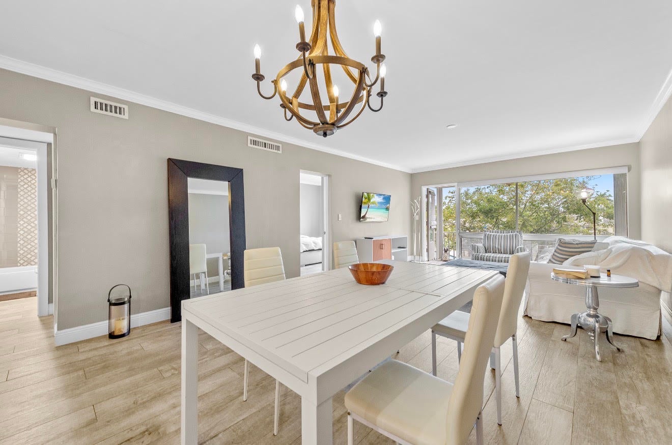 900 SW 12th Street 206