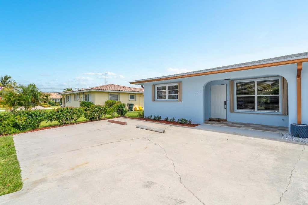 Photo of 680 Enfield Street, Boca Raton, FL 33487 (MLS # R11006781)