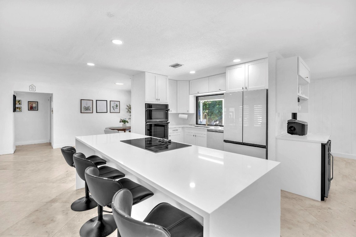 Jonel Terrace 3 90-40 B - Residential