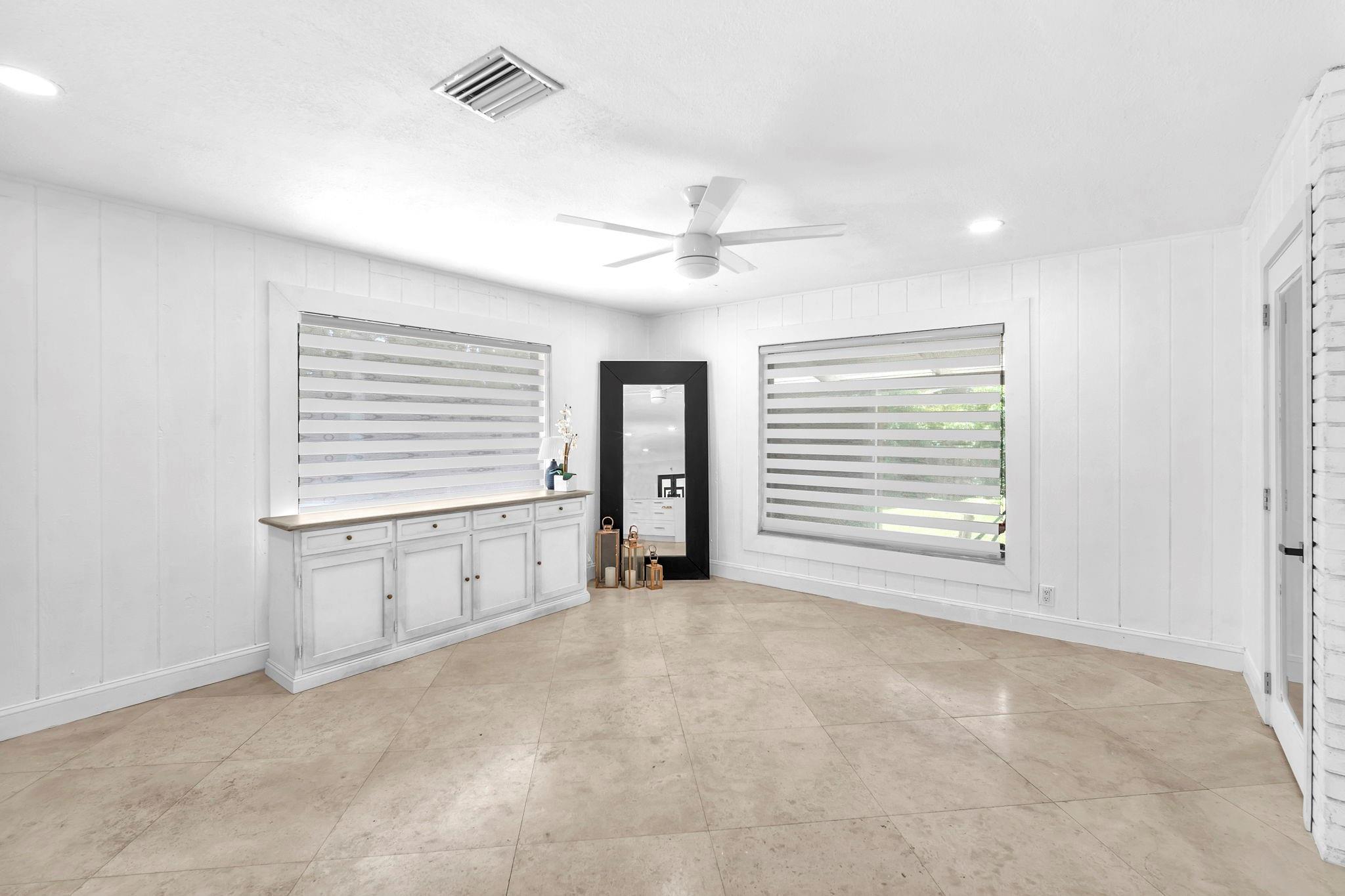 Jonel Terrace 3 90-40 B - Residential