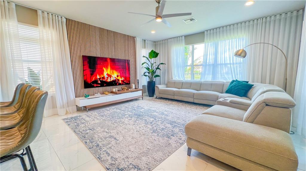 Canyon Spgs - Residential