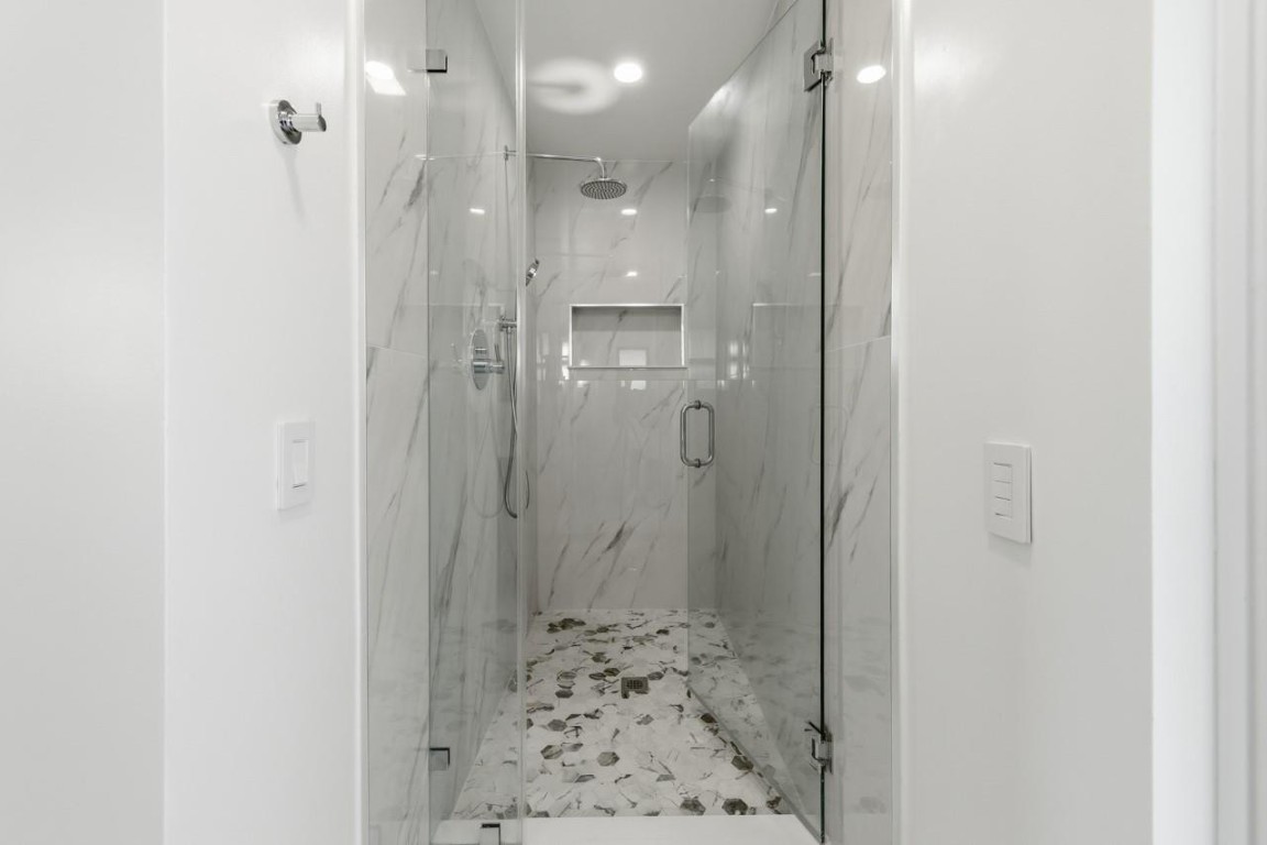 Lighthouse Point 6th Sec - Residential