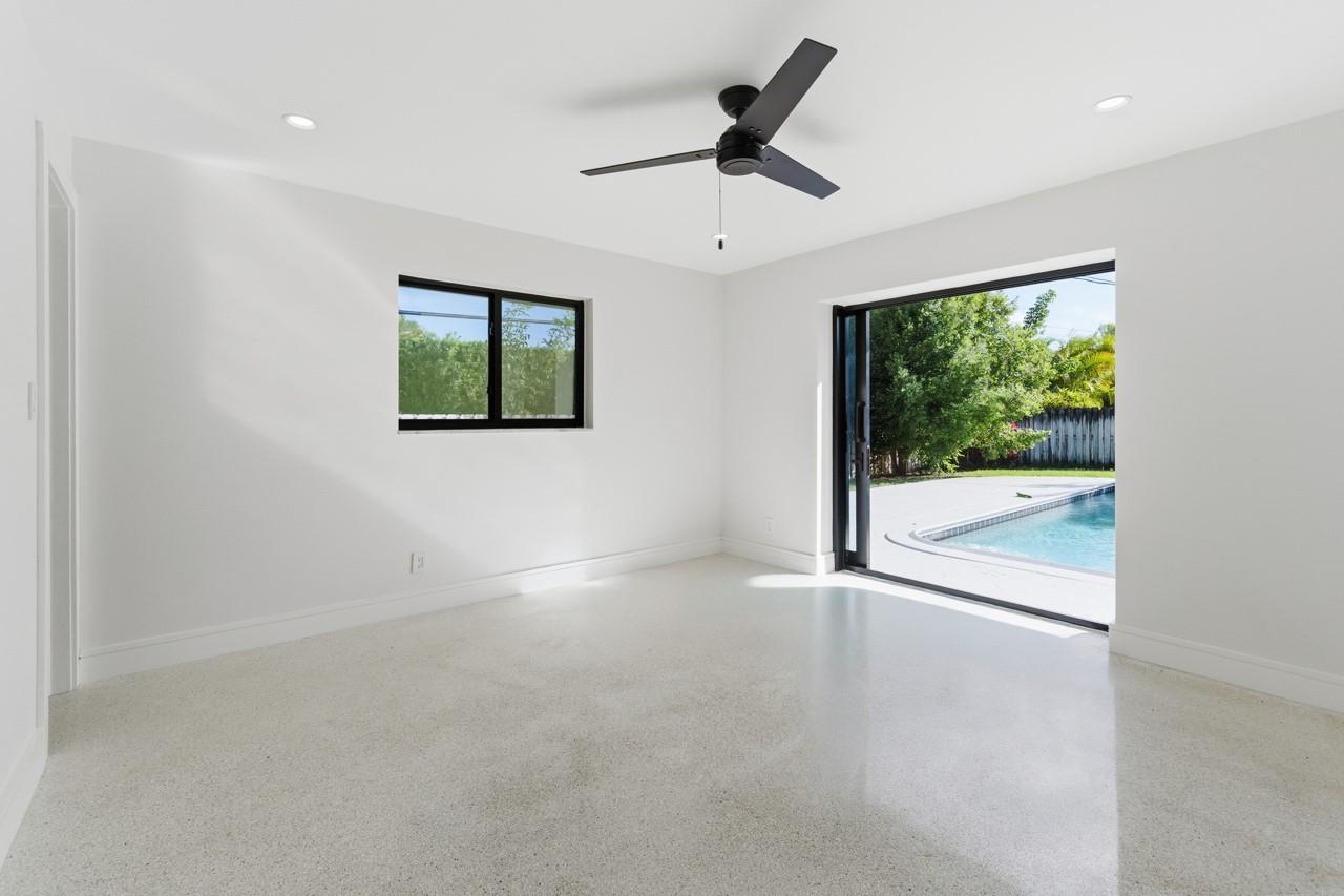 Lighthouse Point 6th Sec - Residential