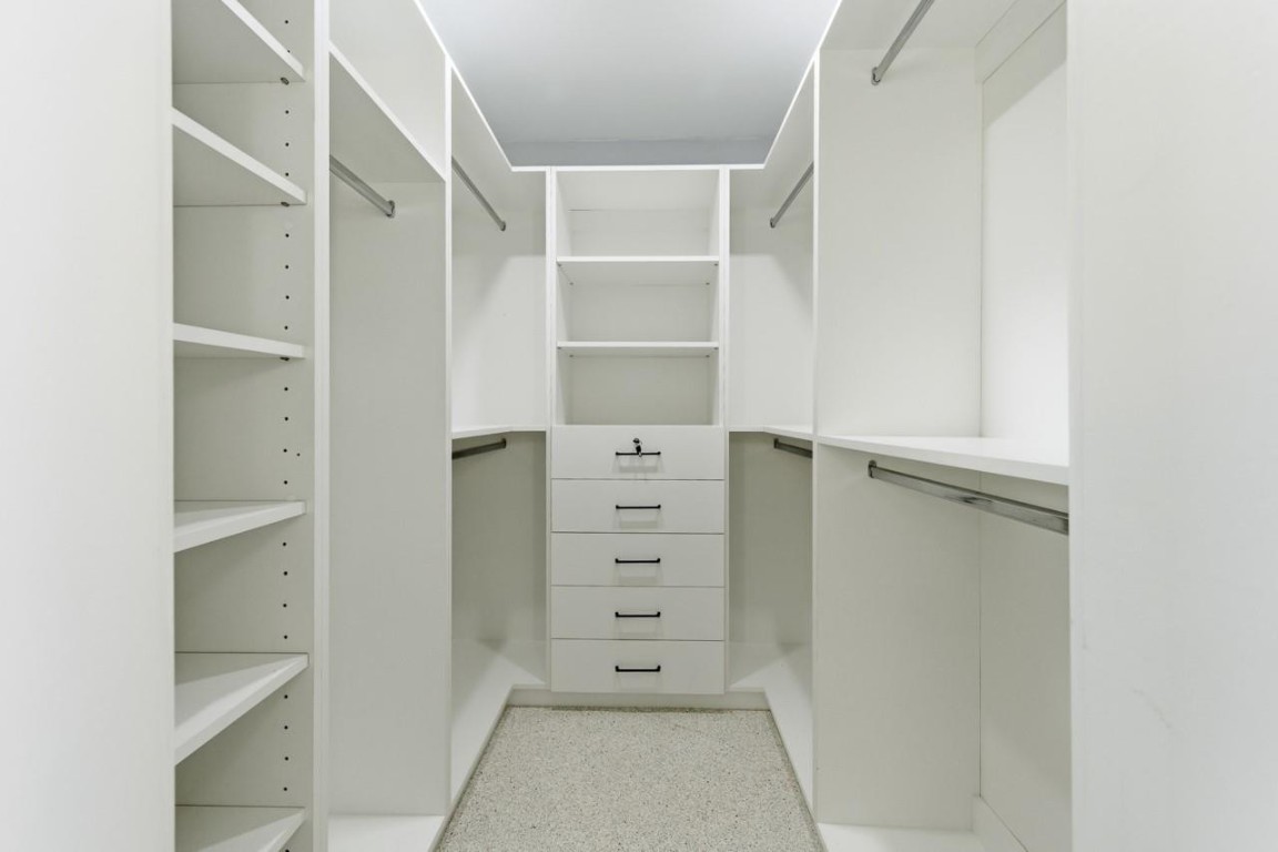 Lighthouse Point 6th Sec - Residential