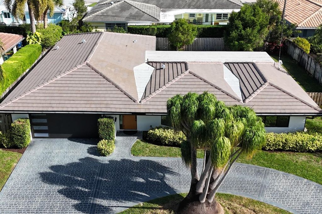 Photo of 3420 NE 26th Ave, Lighthouse Point, FL 33064 (MLS # F10543091)