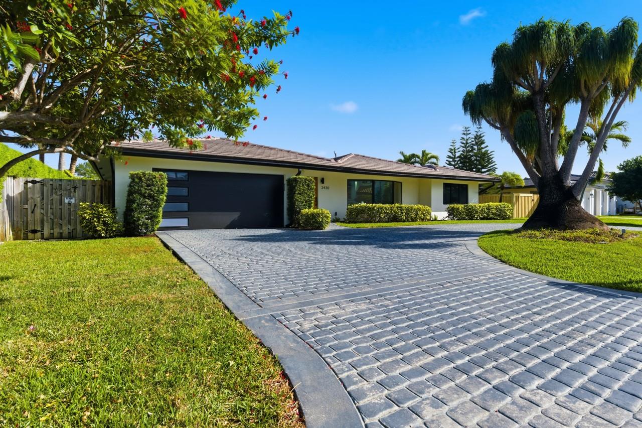 Lighthouse Point 6th Sec - Residential