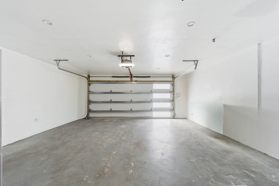 Lighthouse Point 6th Sec - Residential