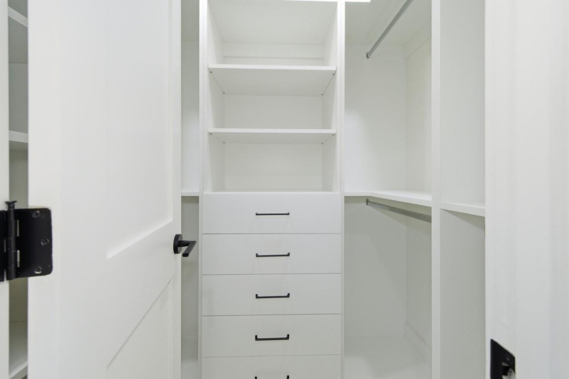 Lighthouse Point 6th Sec - Residential