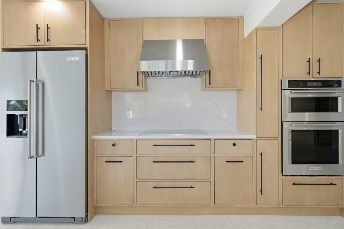 Lighthouse Point 6th Sec - Residential