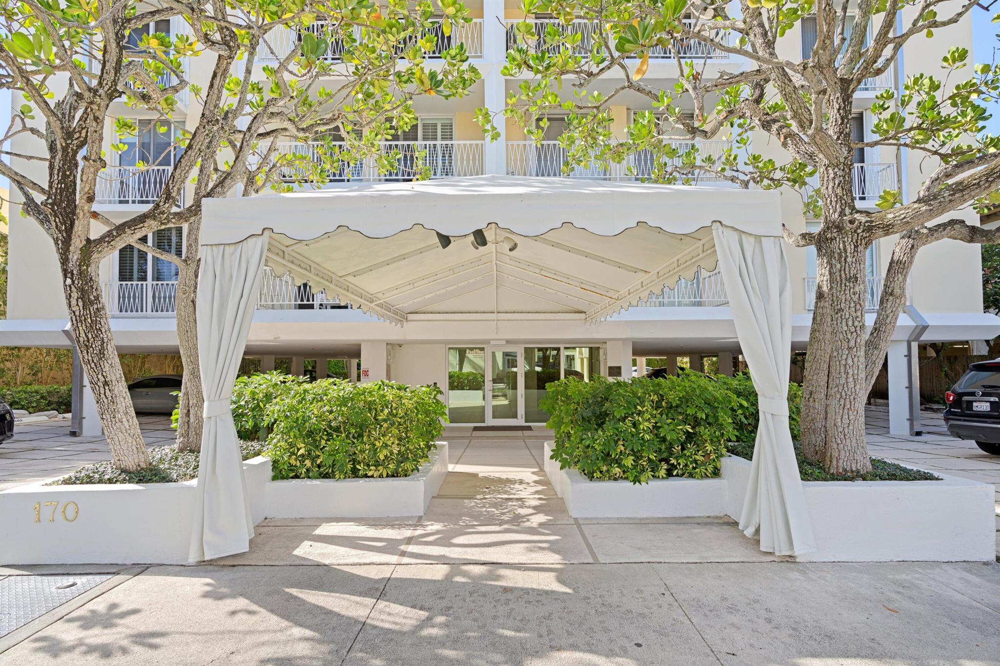 170 Chilean Avenue 4b