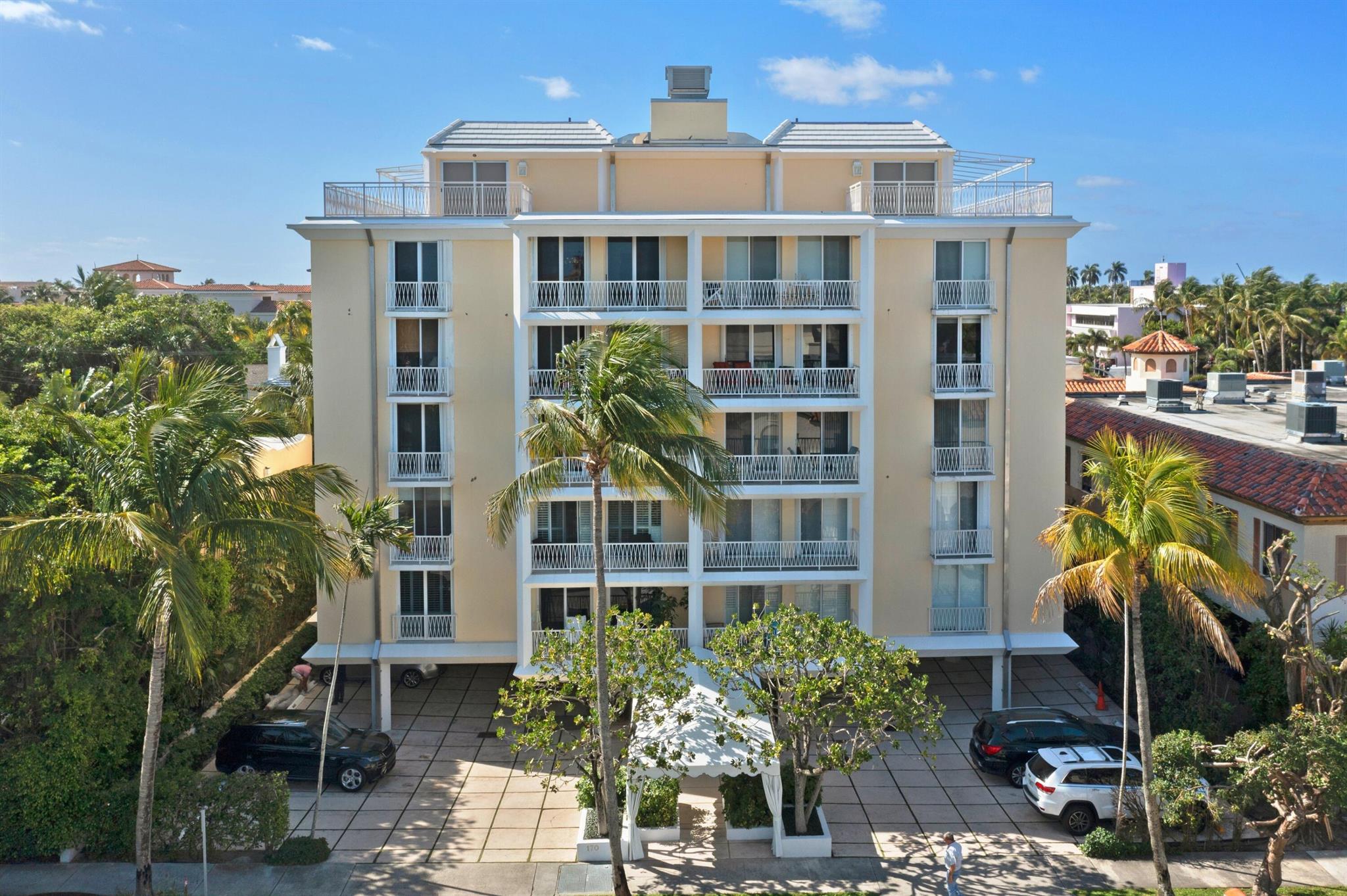 170 Chilean Avenue 4b