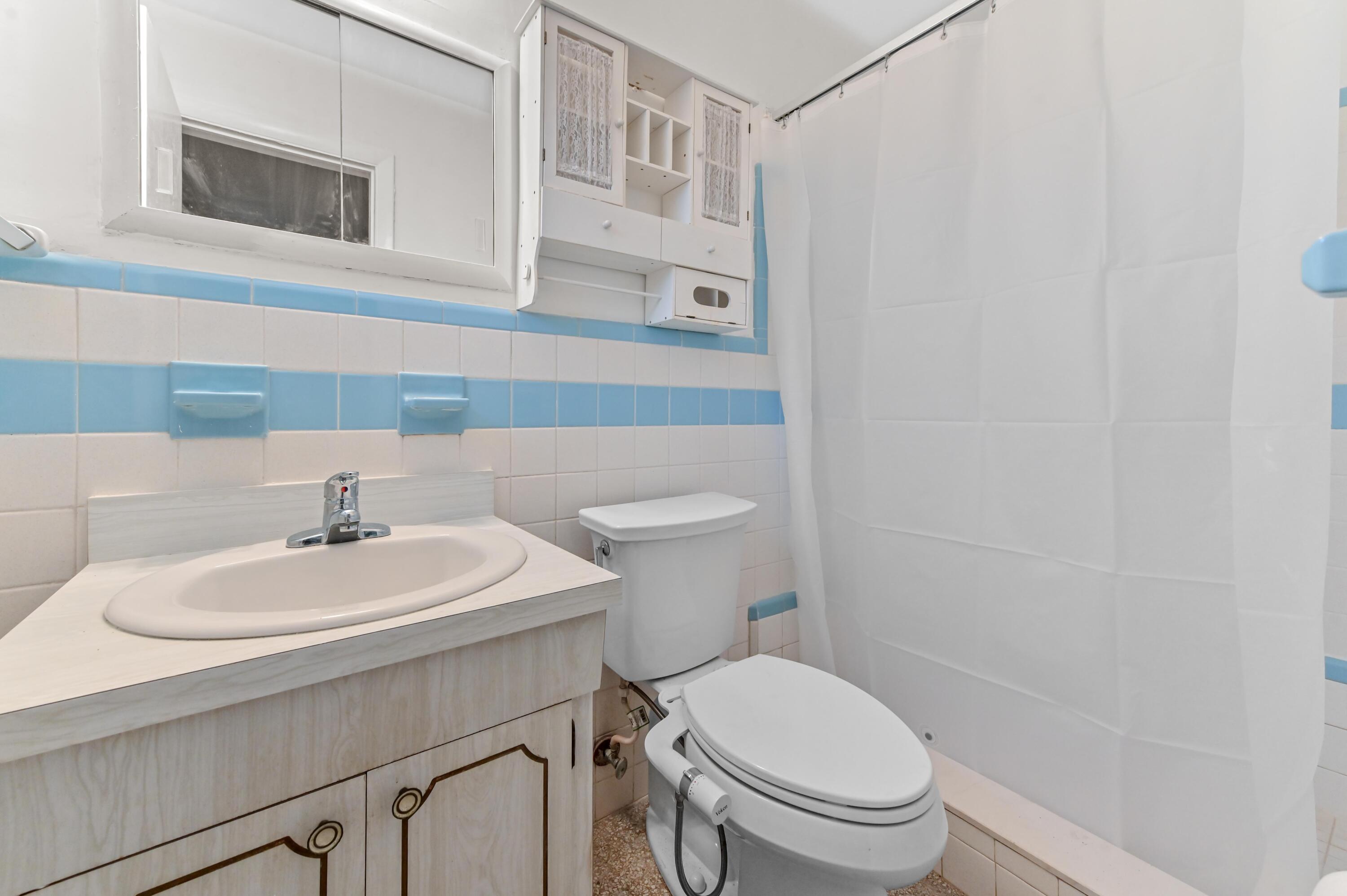 OAKLAND PARK - Residential