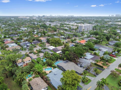 Tiny photo for 1727 NE 37th Street, Oakland Park, FL 33334 (MLS # B26013795)