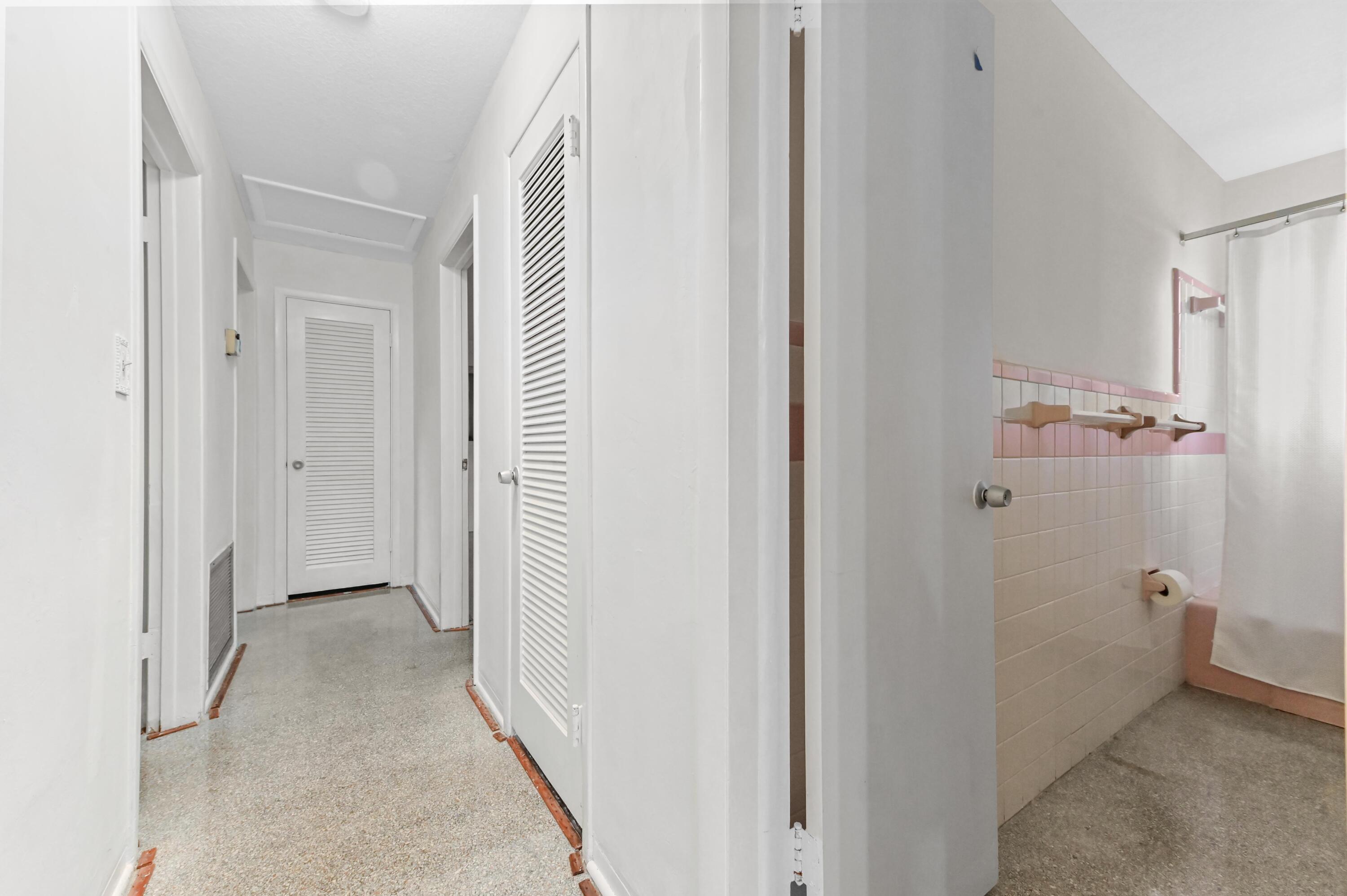 OAKLAND PARK - Residential