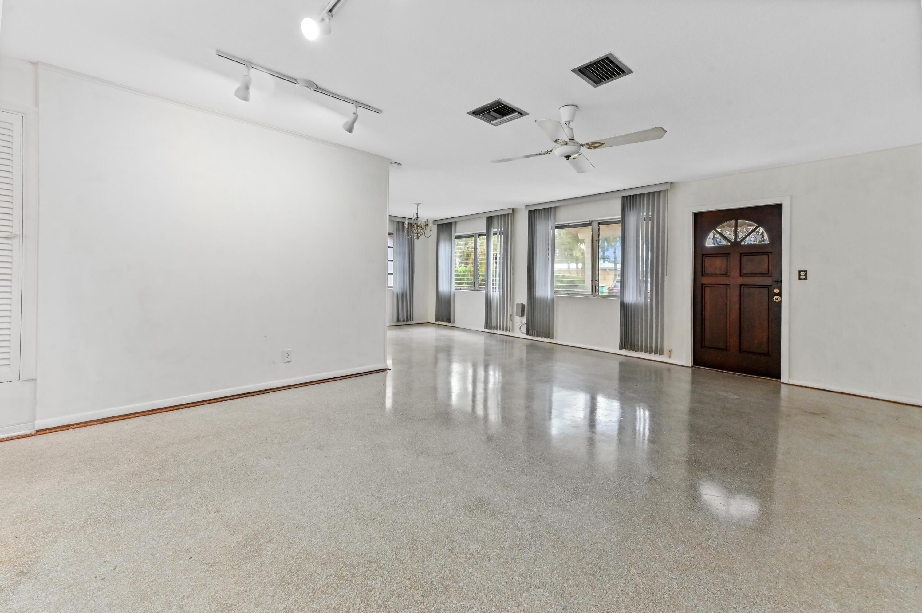 OAKLAND PARK - Residential