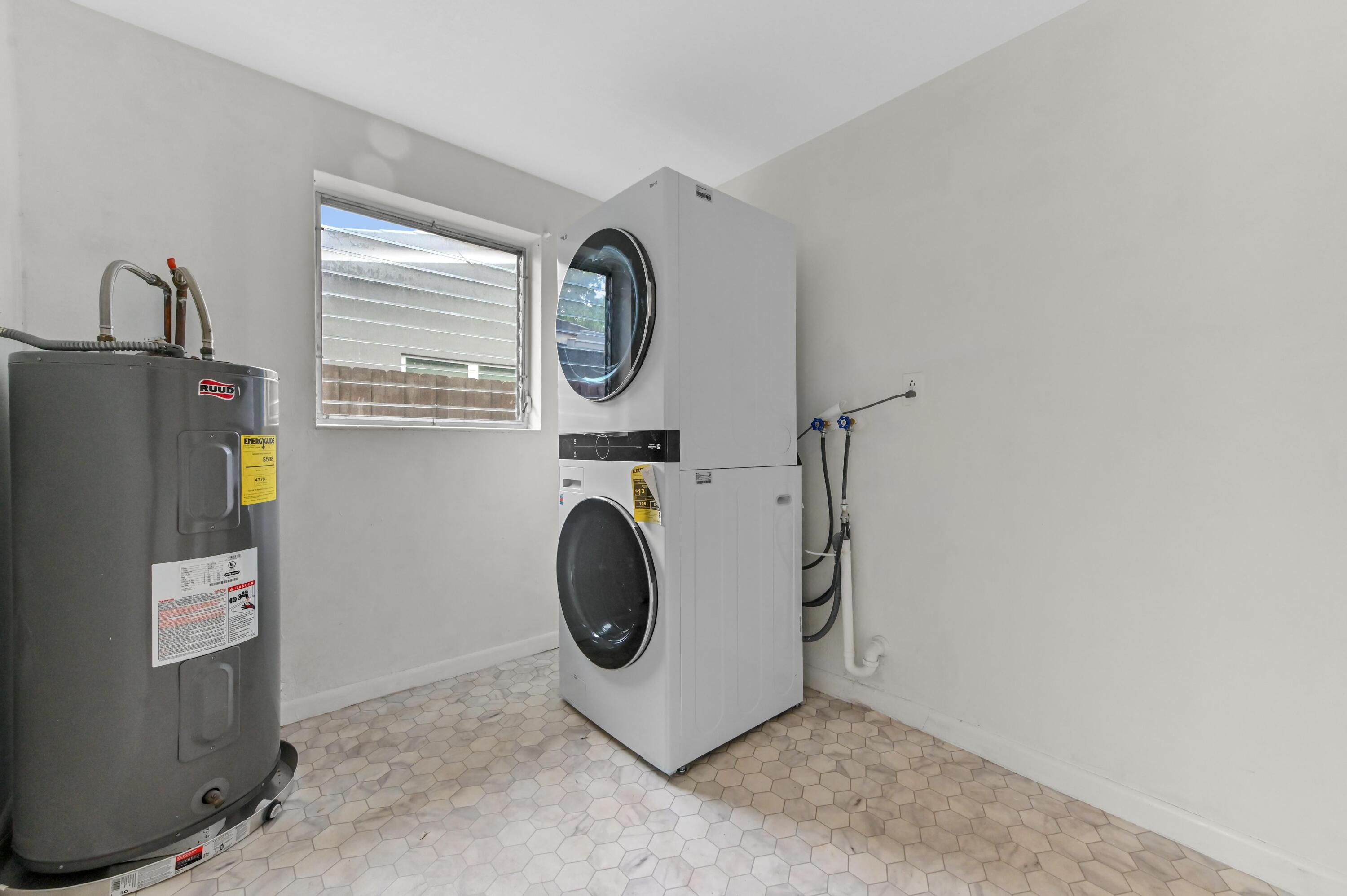 OAKLAND PARK - Residential