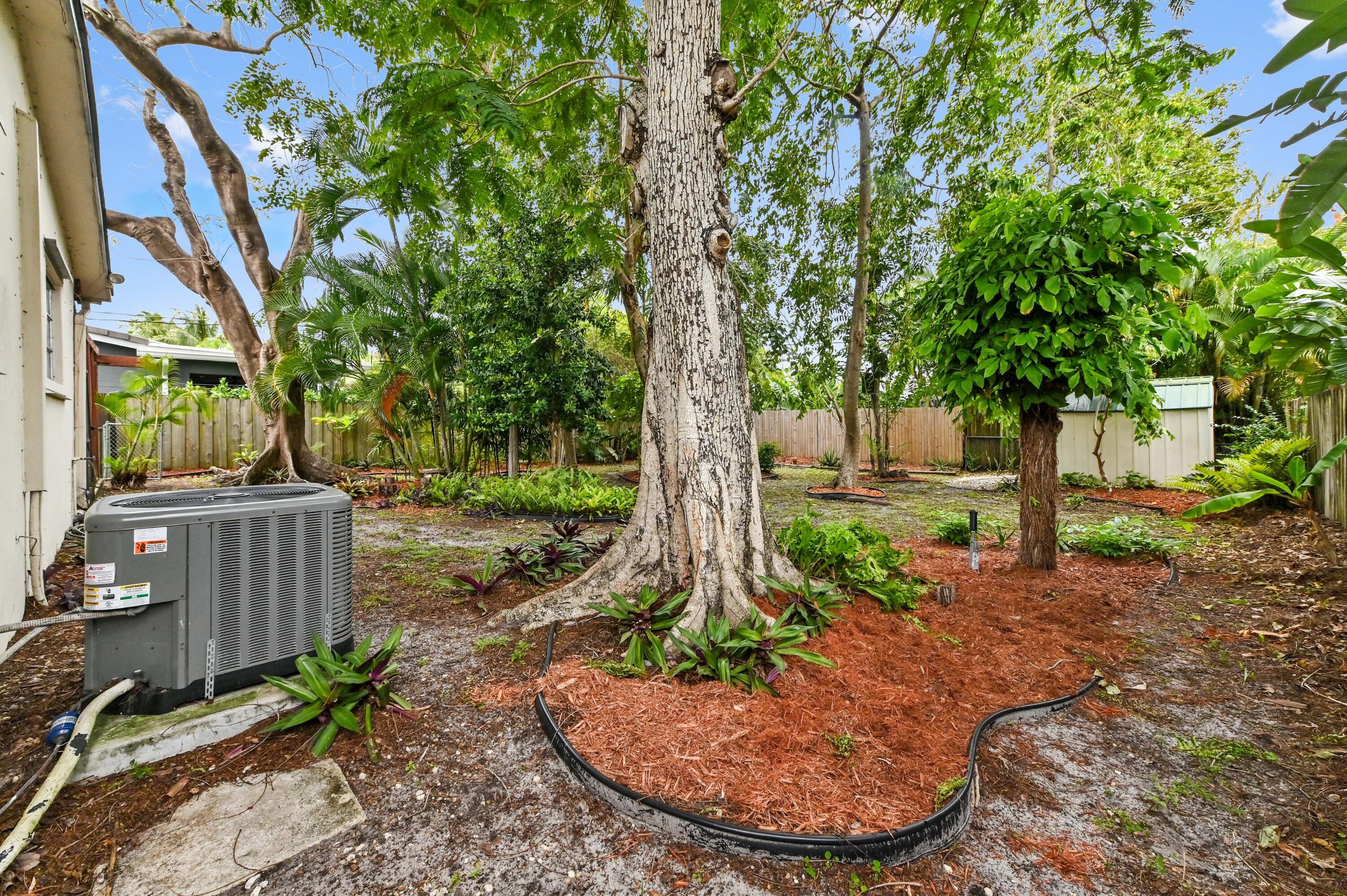 OAKLAND PARK - Residential
