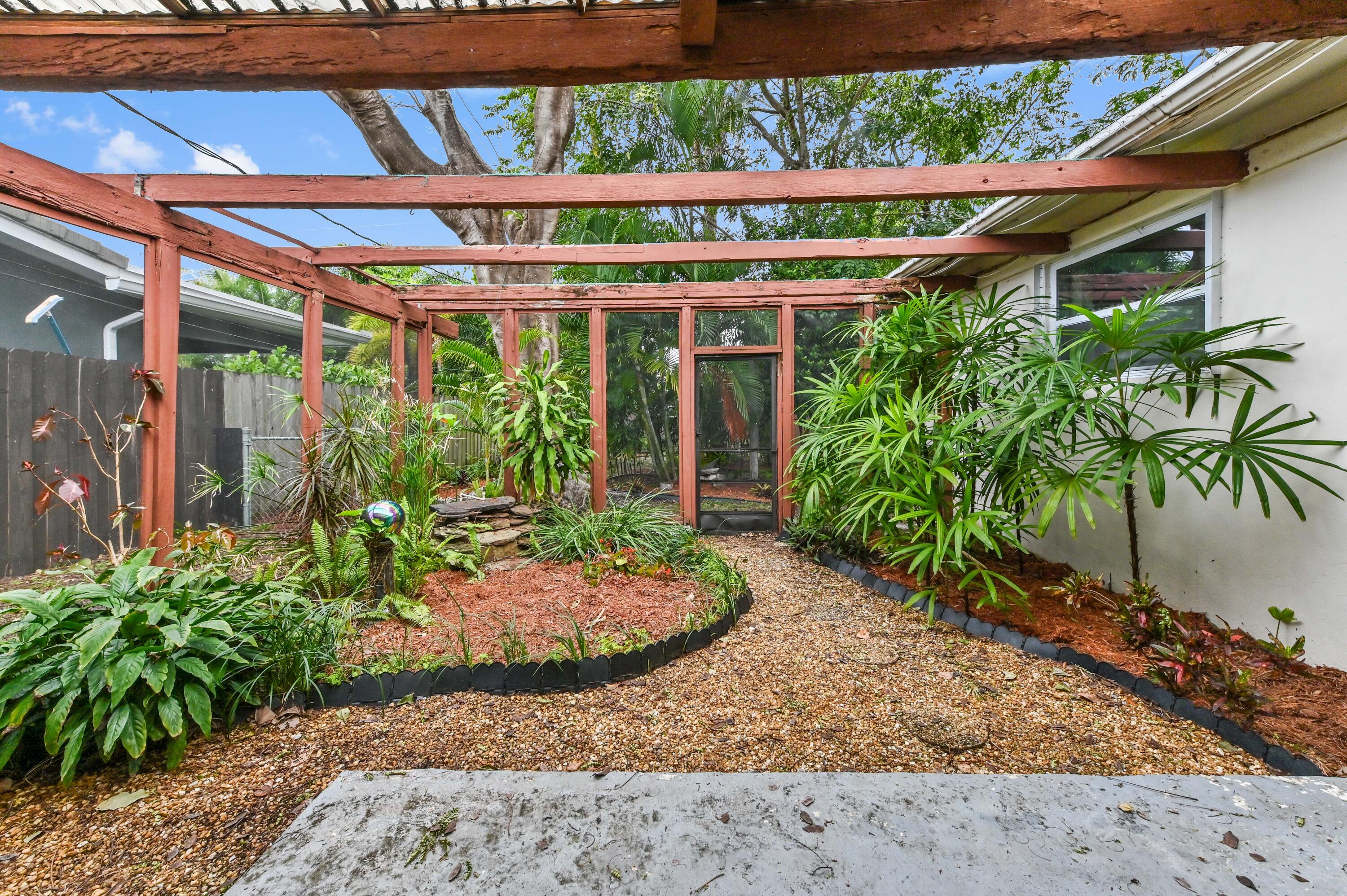 OAKLAND PARK - Residential