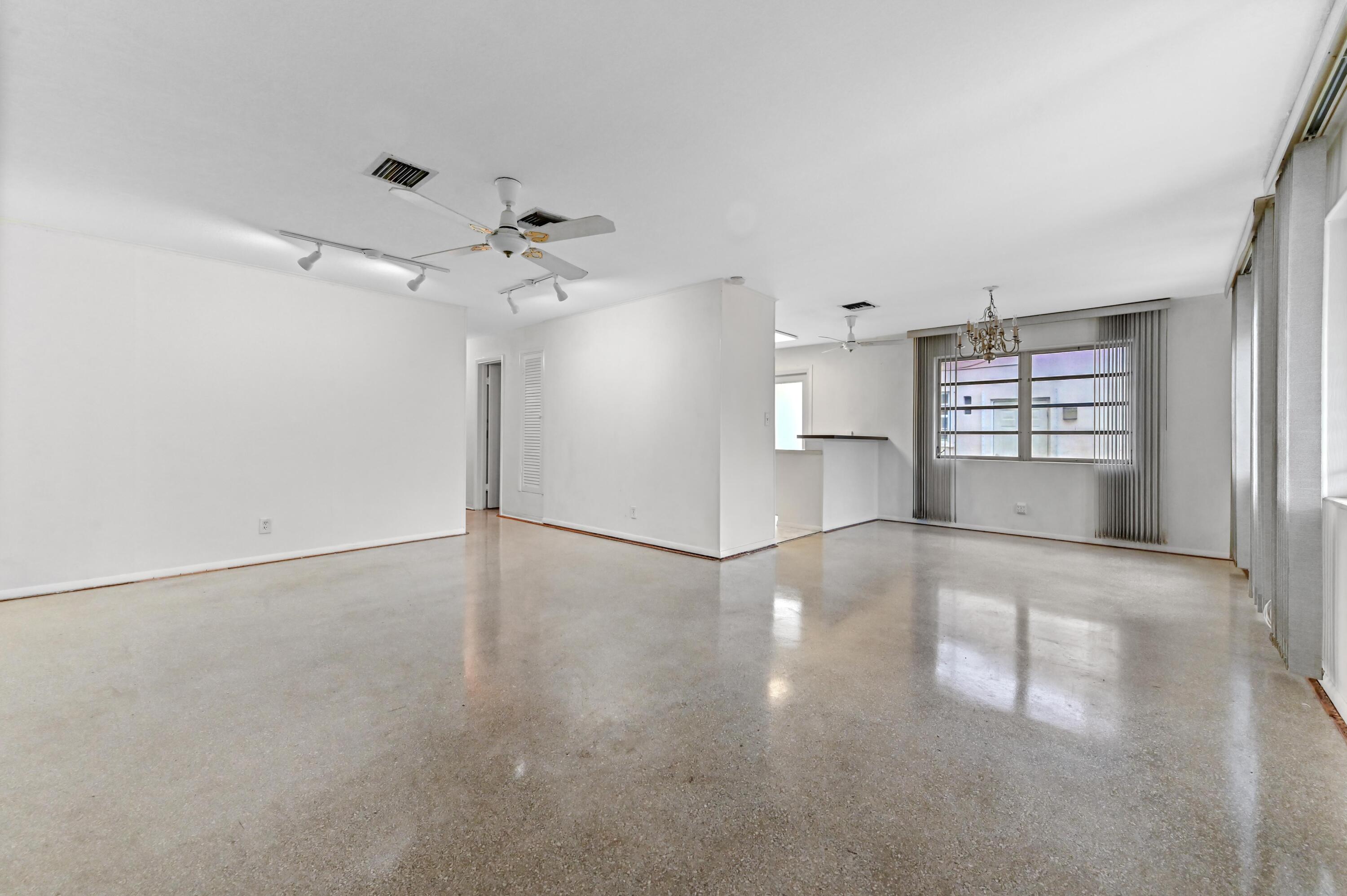 OAKLAND PARK - Residential