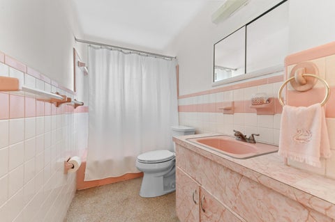 Tiny photo for 1727 NE 37th Street, Oakland Park, FL 33334 (MLS # B26013795)