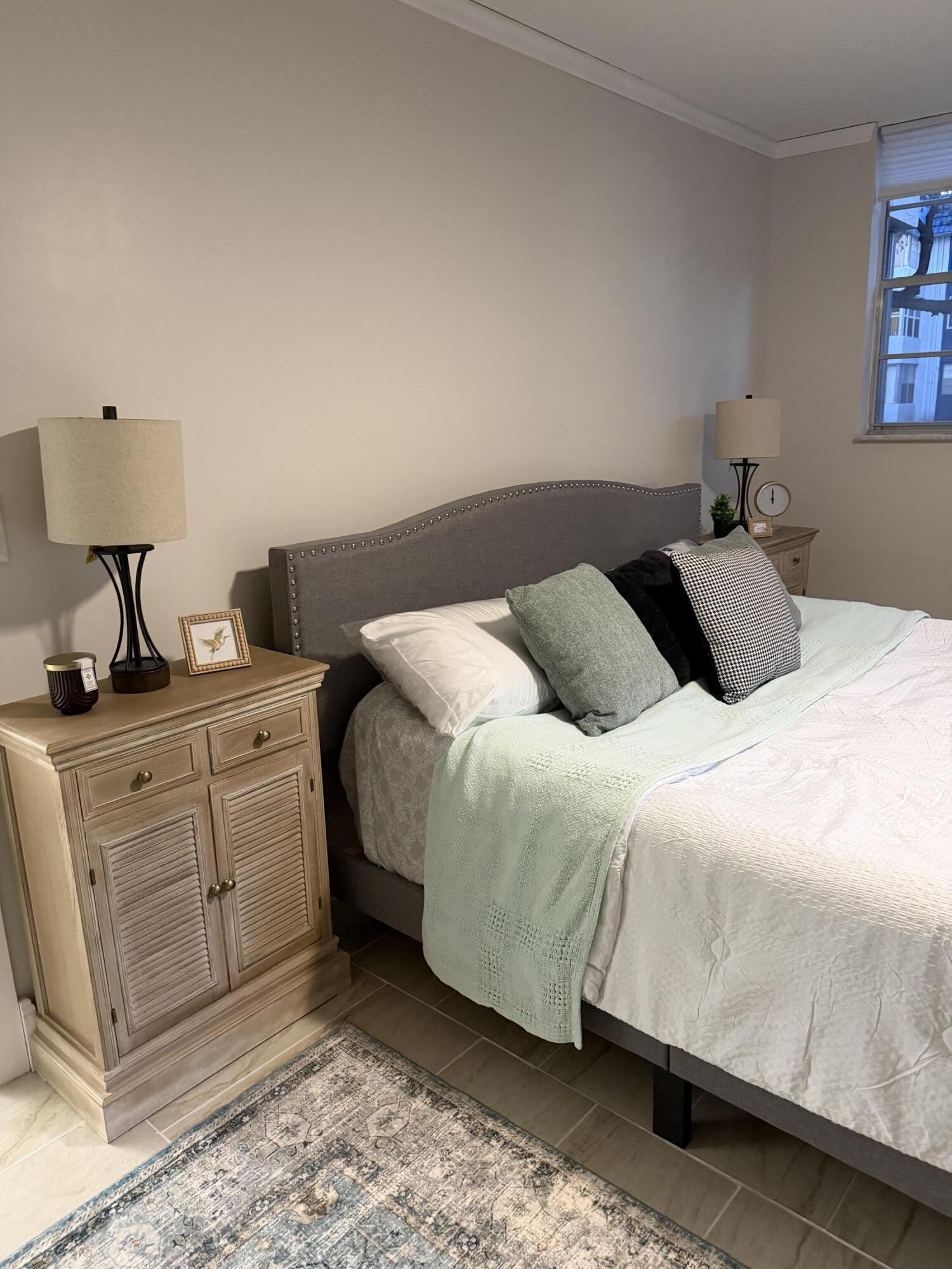 HOLIDAY SPRINGS VILLAGE 1 CONDO - Residential