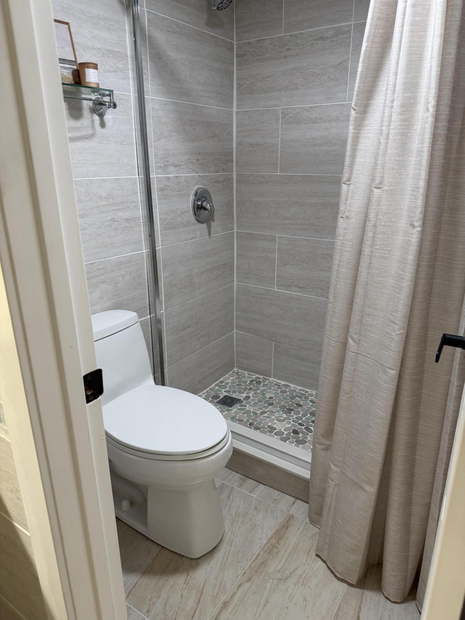 HOLIDAY SPRINGS VILLAGE 1 CONDO - Residential