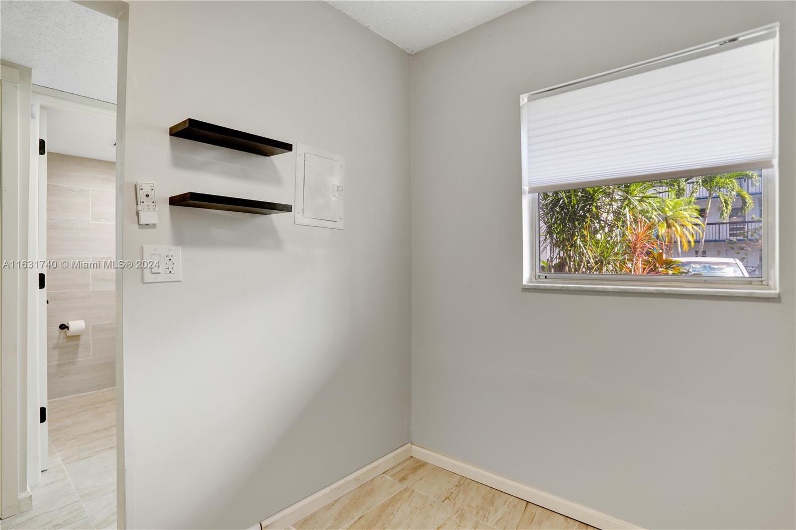 HOLIDAY SPRINGS VILLAGE 1 CONDO - Residential