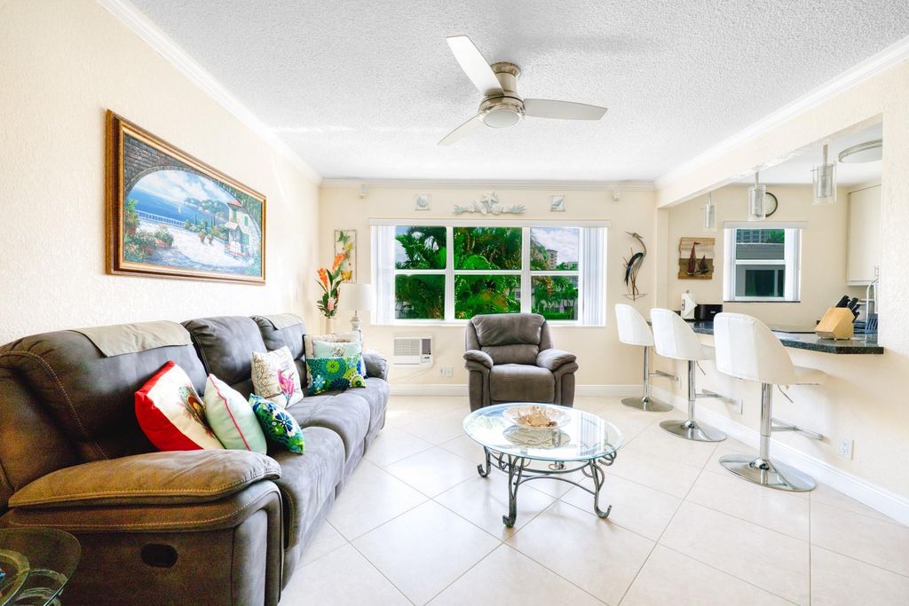 Photo of 625 Orton Avenue #16, Fort Lauderdale, FL 33304 (MLS # F10532760)