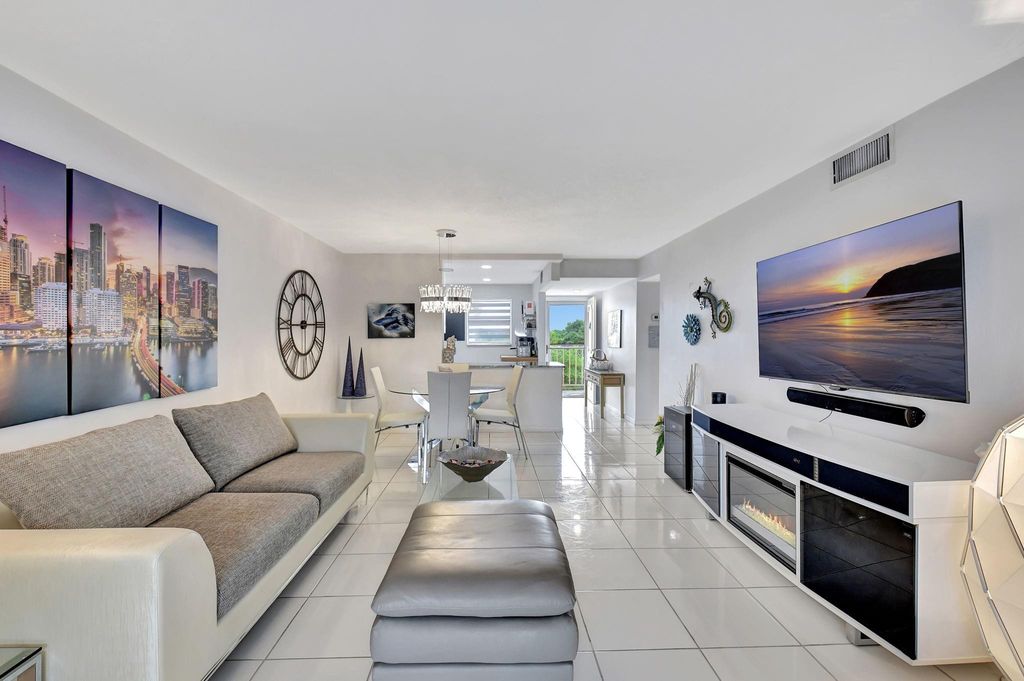 Photo of 2615 NE 3rd Court #411, Boynton Beach, FL 33435 (MLS # F10542073)