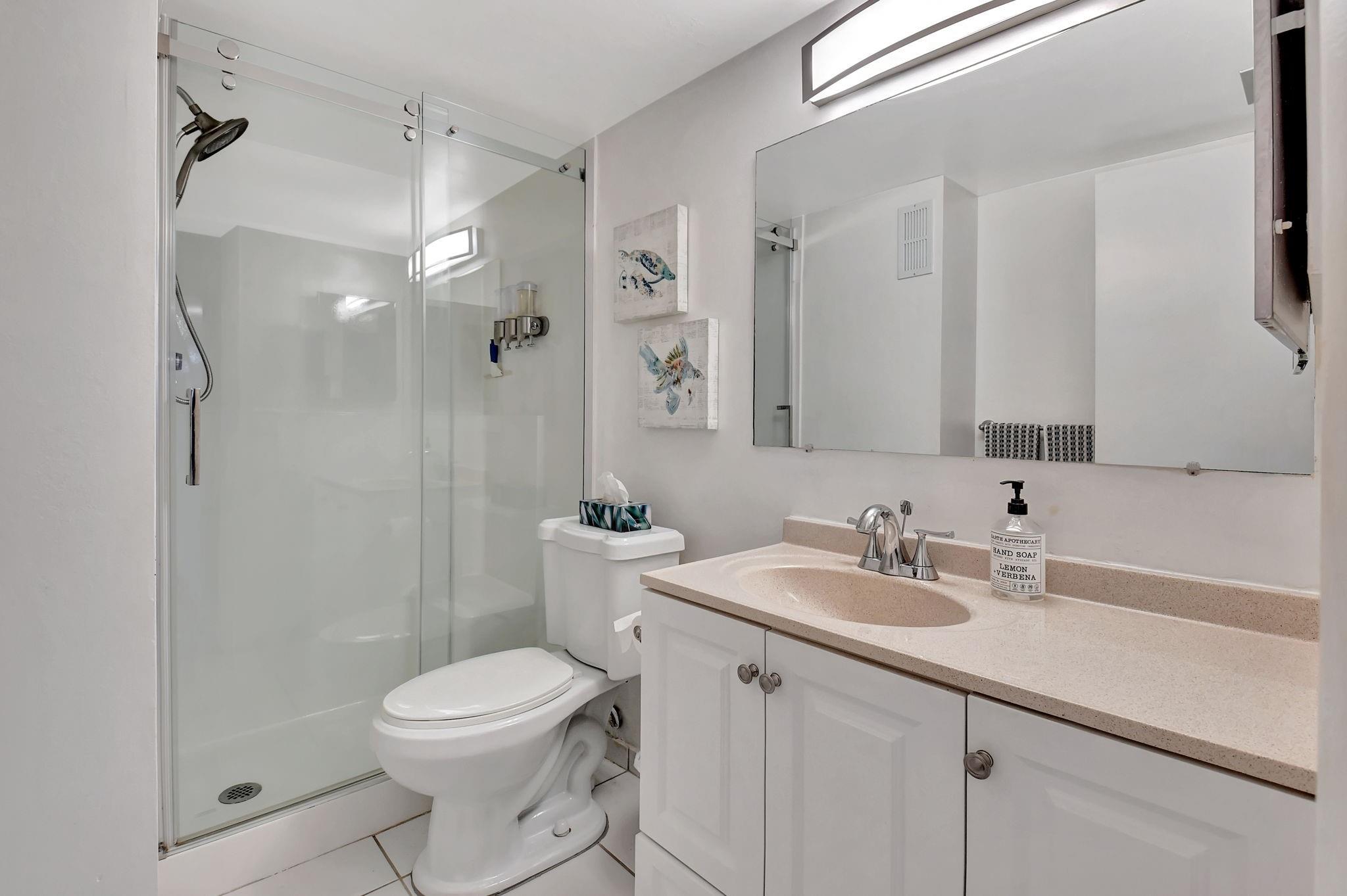 VILLAGE ROYALE GREENWOOD - Residential