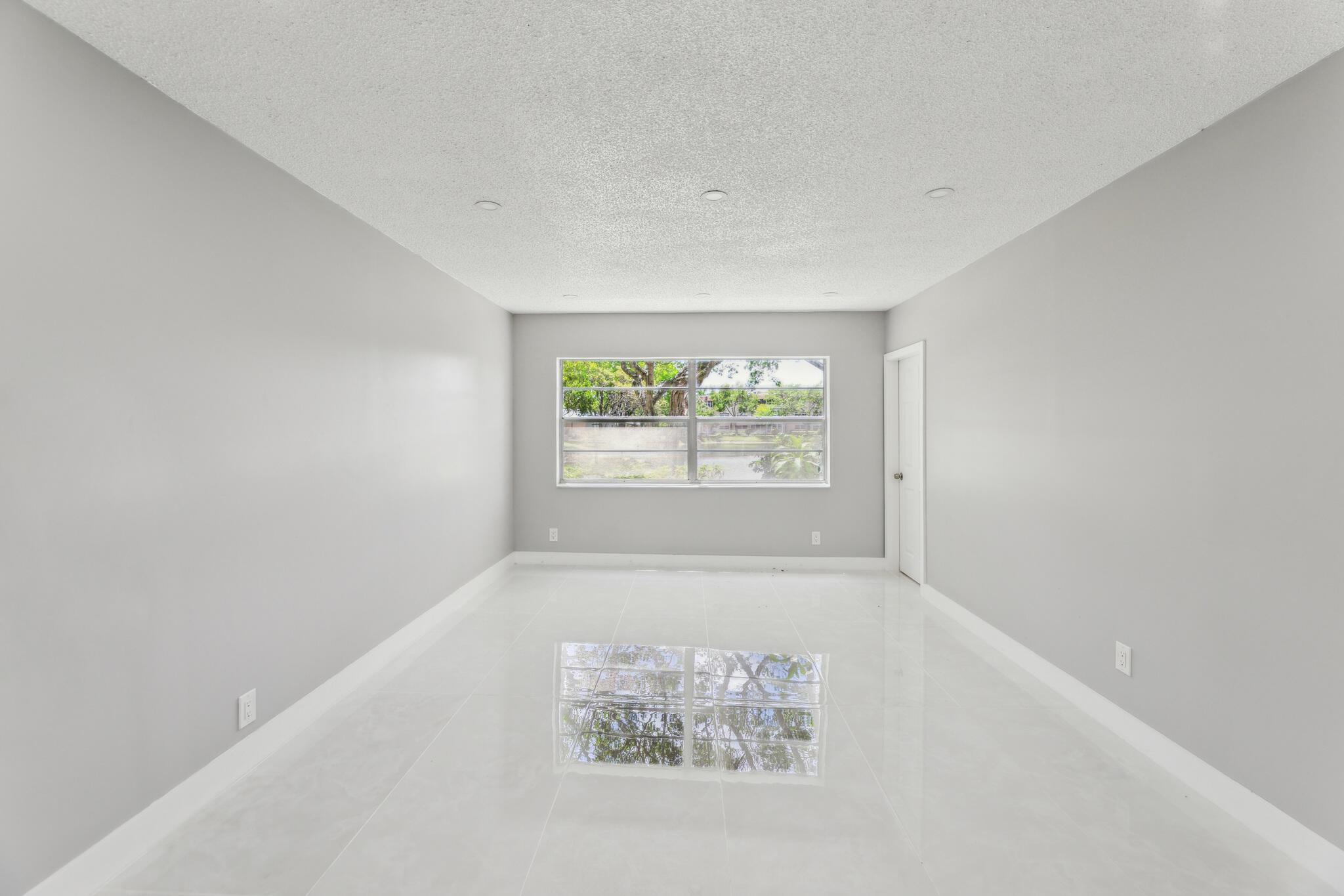 5102 NW 36th Street 408