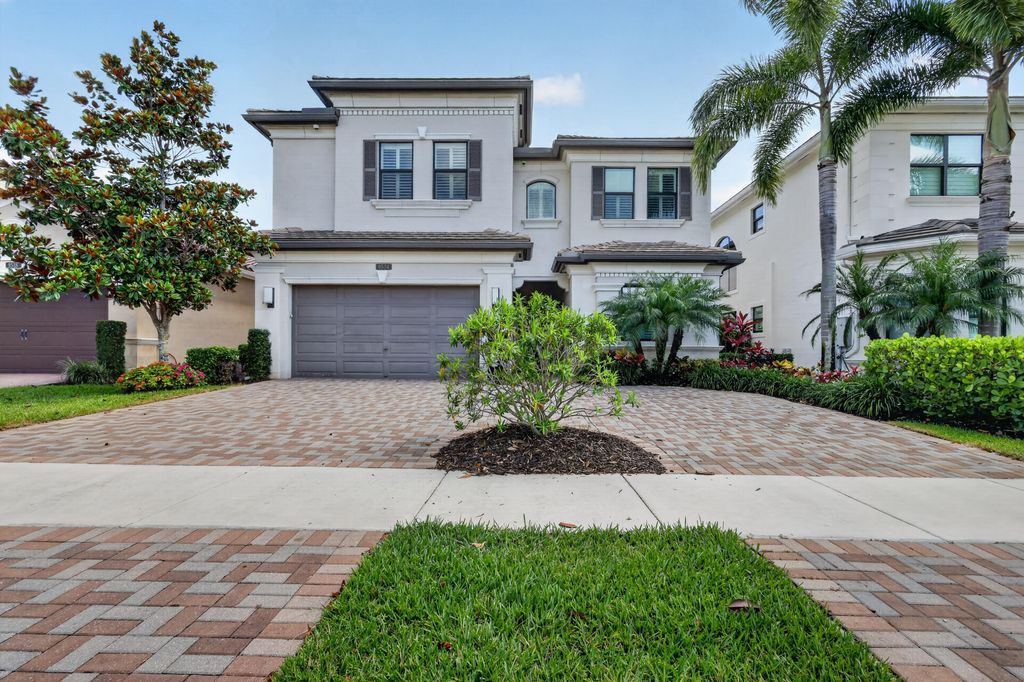Photo of 9524 Eden Roc Court, Delray Beach, FL 33446 (MLS # B26031136)
