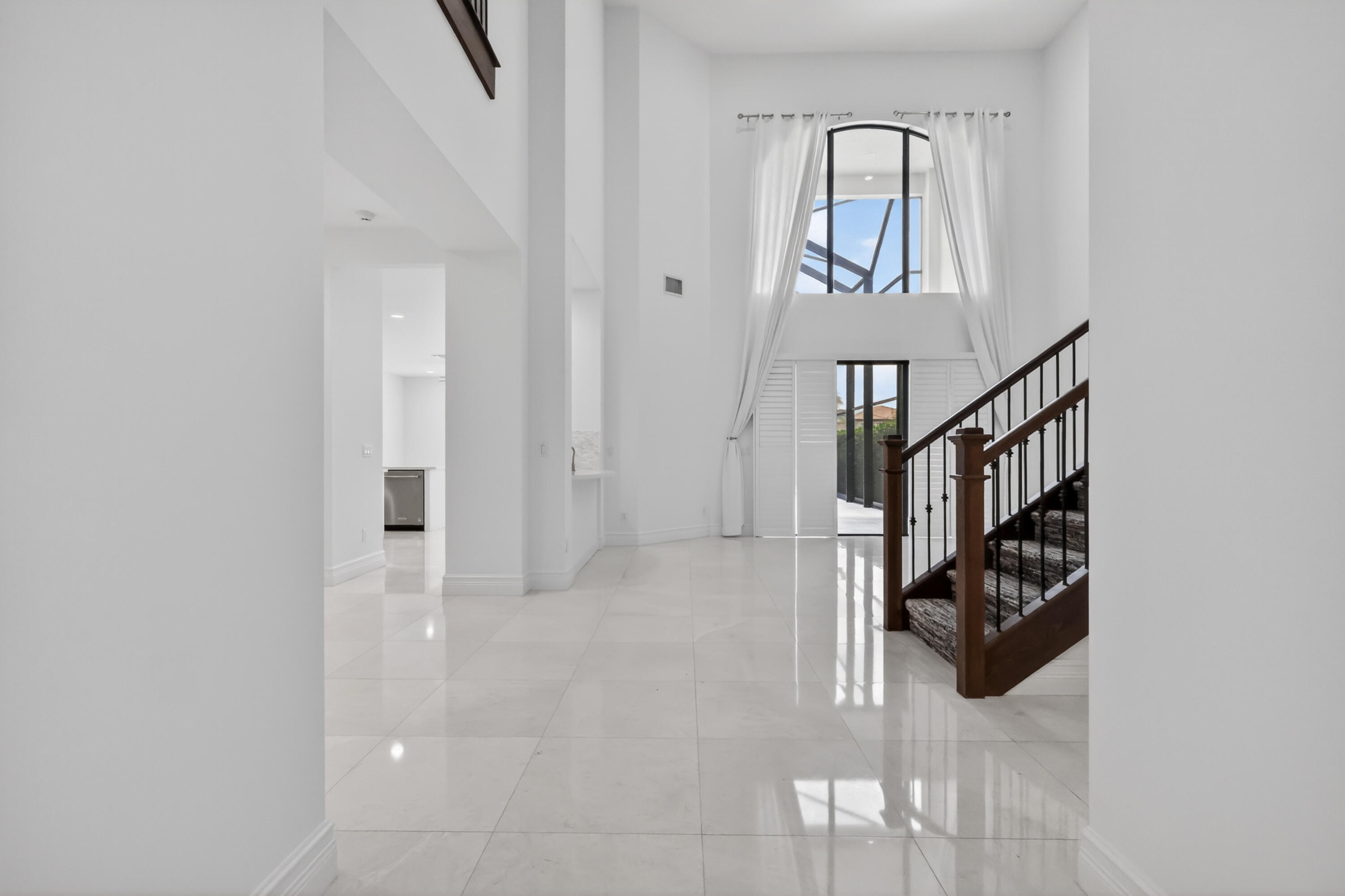 9524 Eden Roc Court