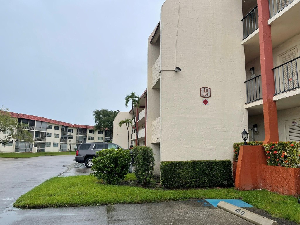 Hollybrook Golf & Tennis - Residential