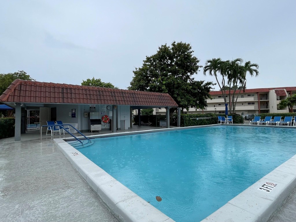 Hollybrook Golf & Tennis - Residential