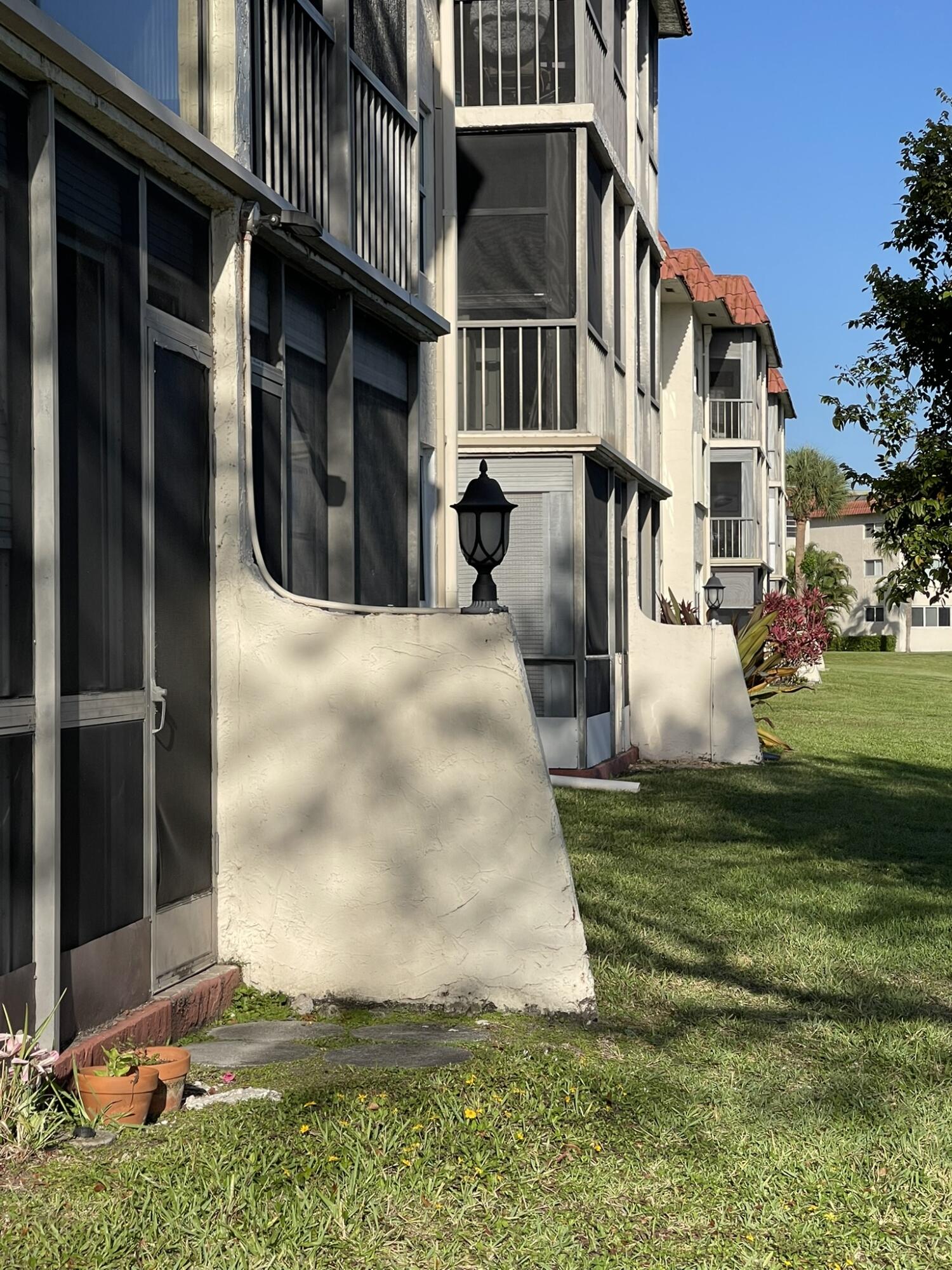 Hollybrook Golf & Tennis - Residential