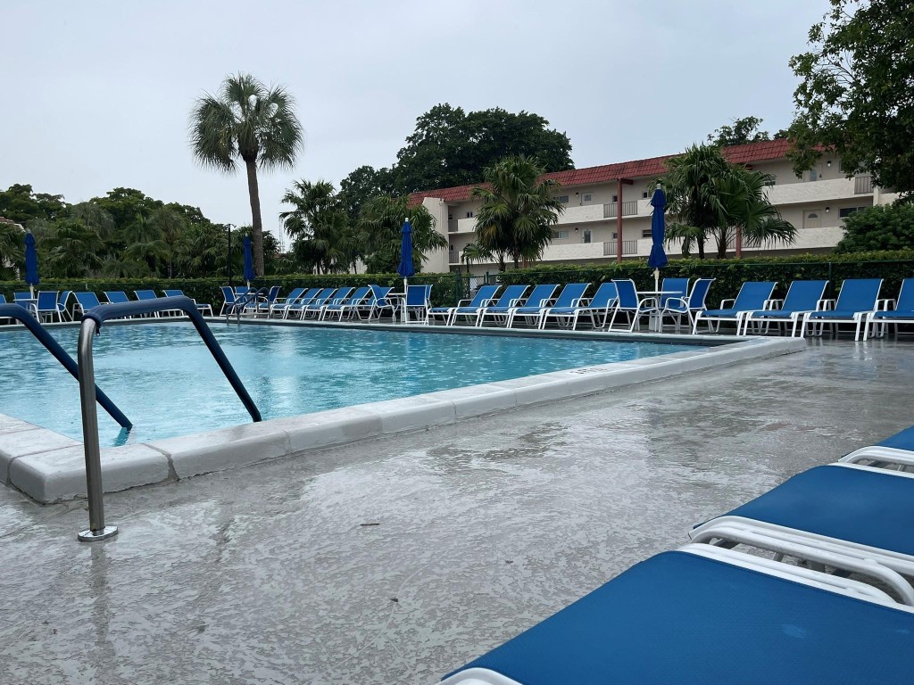 Hollybrook Golf & Tennis - Residential