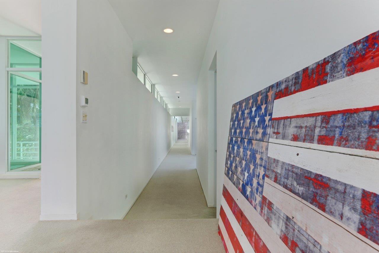 JUPITER ISLAND - Residential