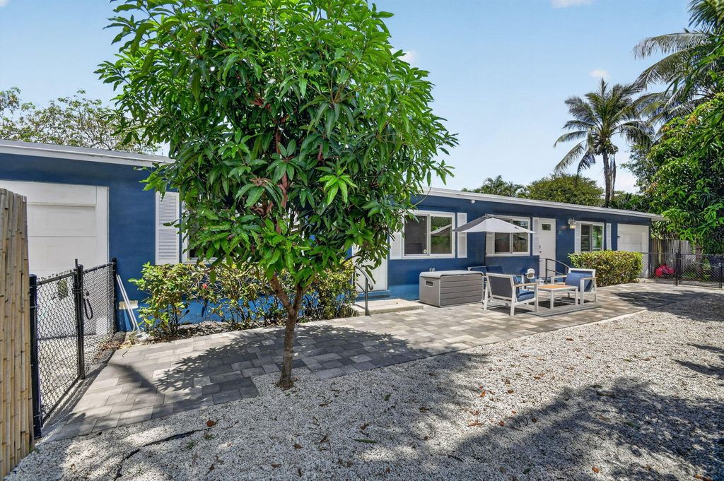 Photo of 4329 Kirk Road, Lake Worth, FL 33461 (MLS # B26026992)