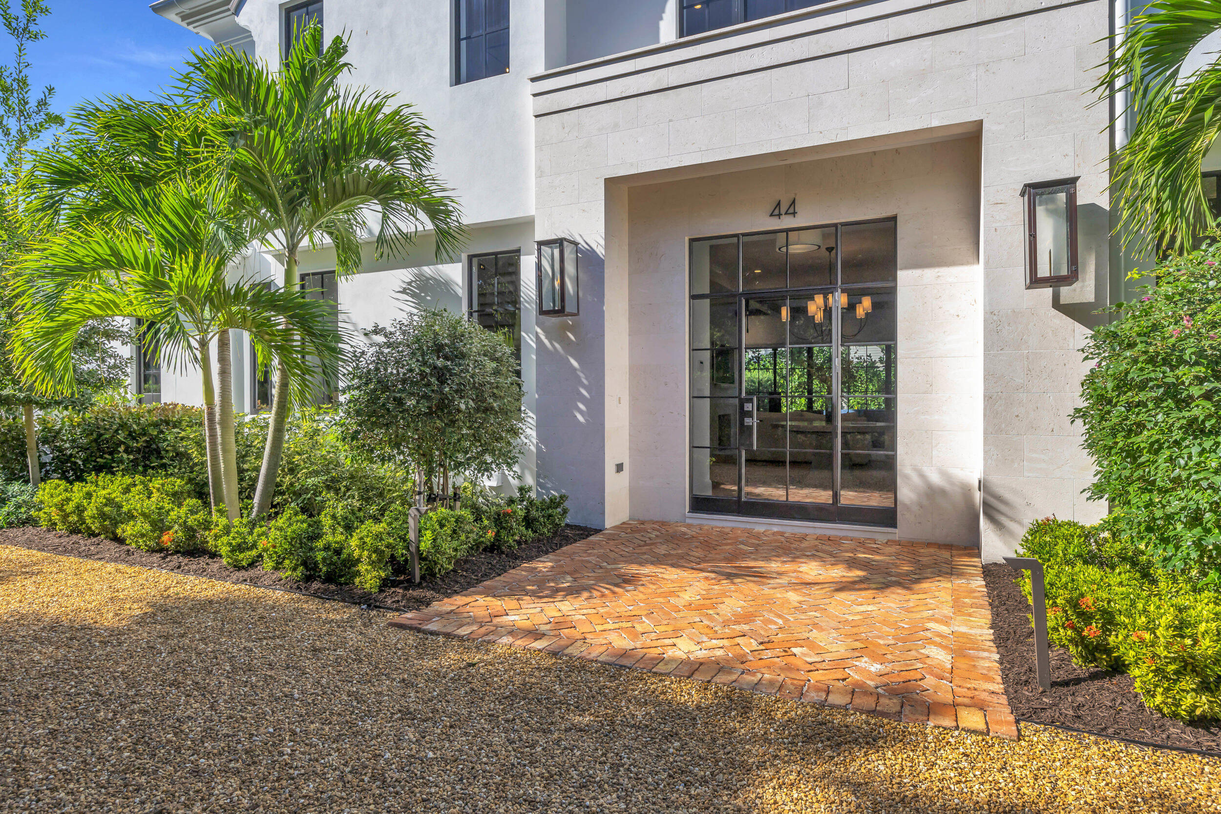 44 S Beach Road