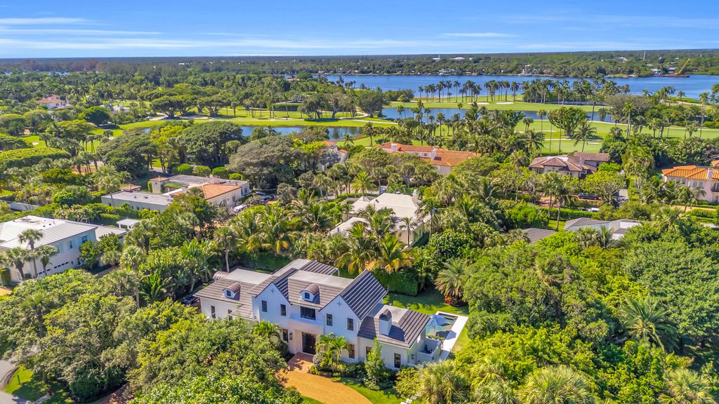 Photo of 44 S Beach Road, Jupiter Island, FL 33455 (MLS # R11138037)