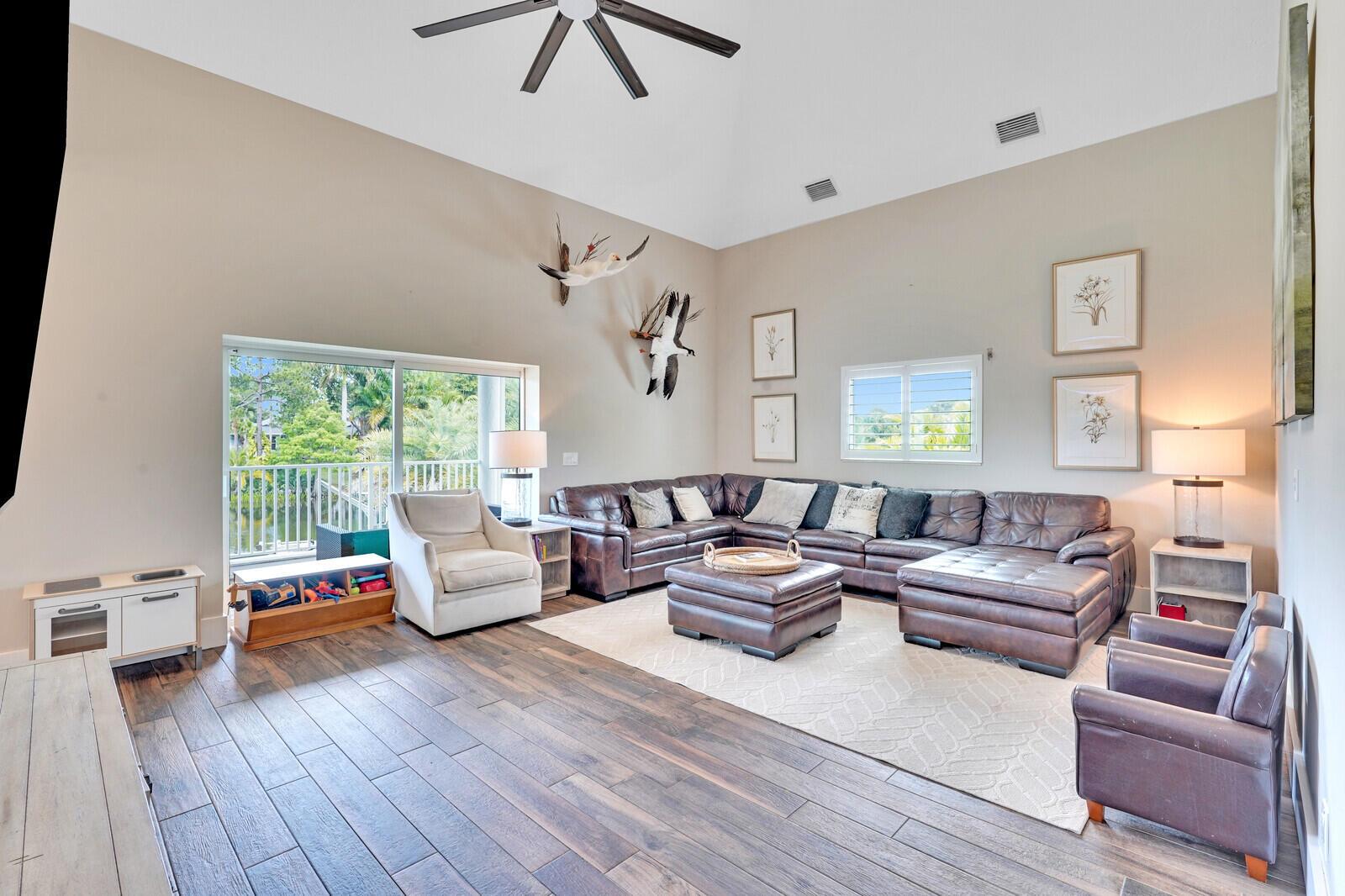 HIDEAWAY ISLES - Residential