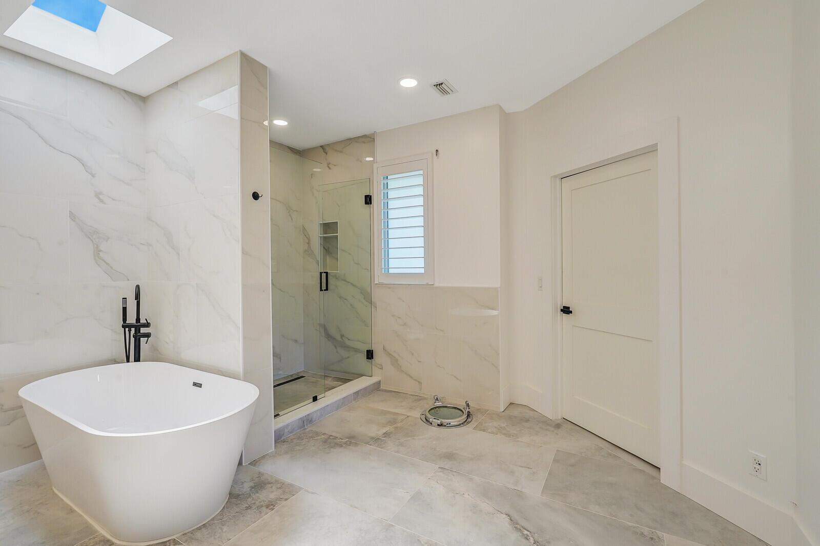 HIDEAWAY ISLES - Residential