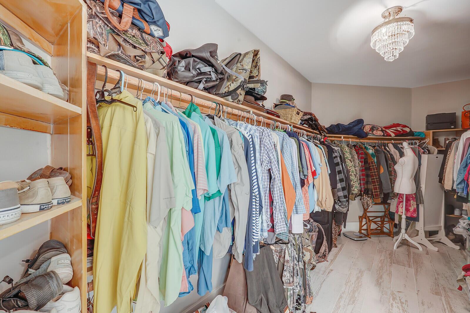 HIDEAWAY ISLES - Residential