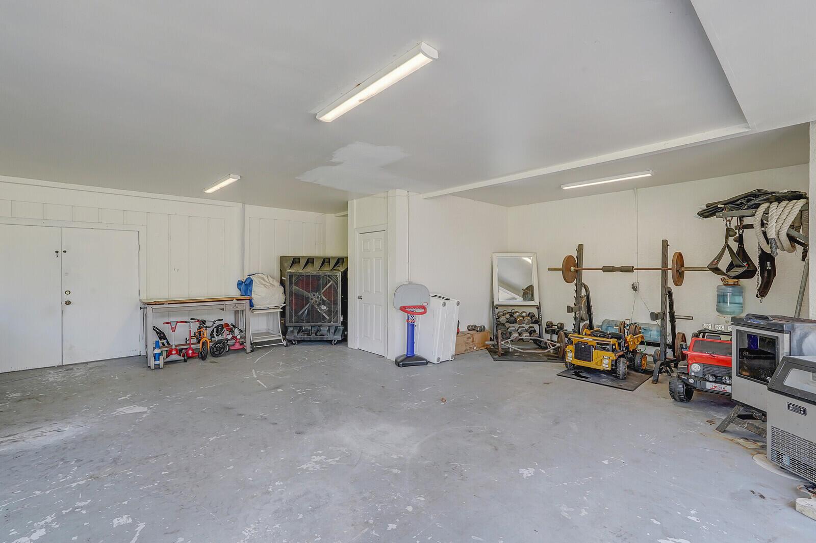 HIDEAWAY ISLES - Residential