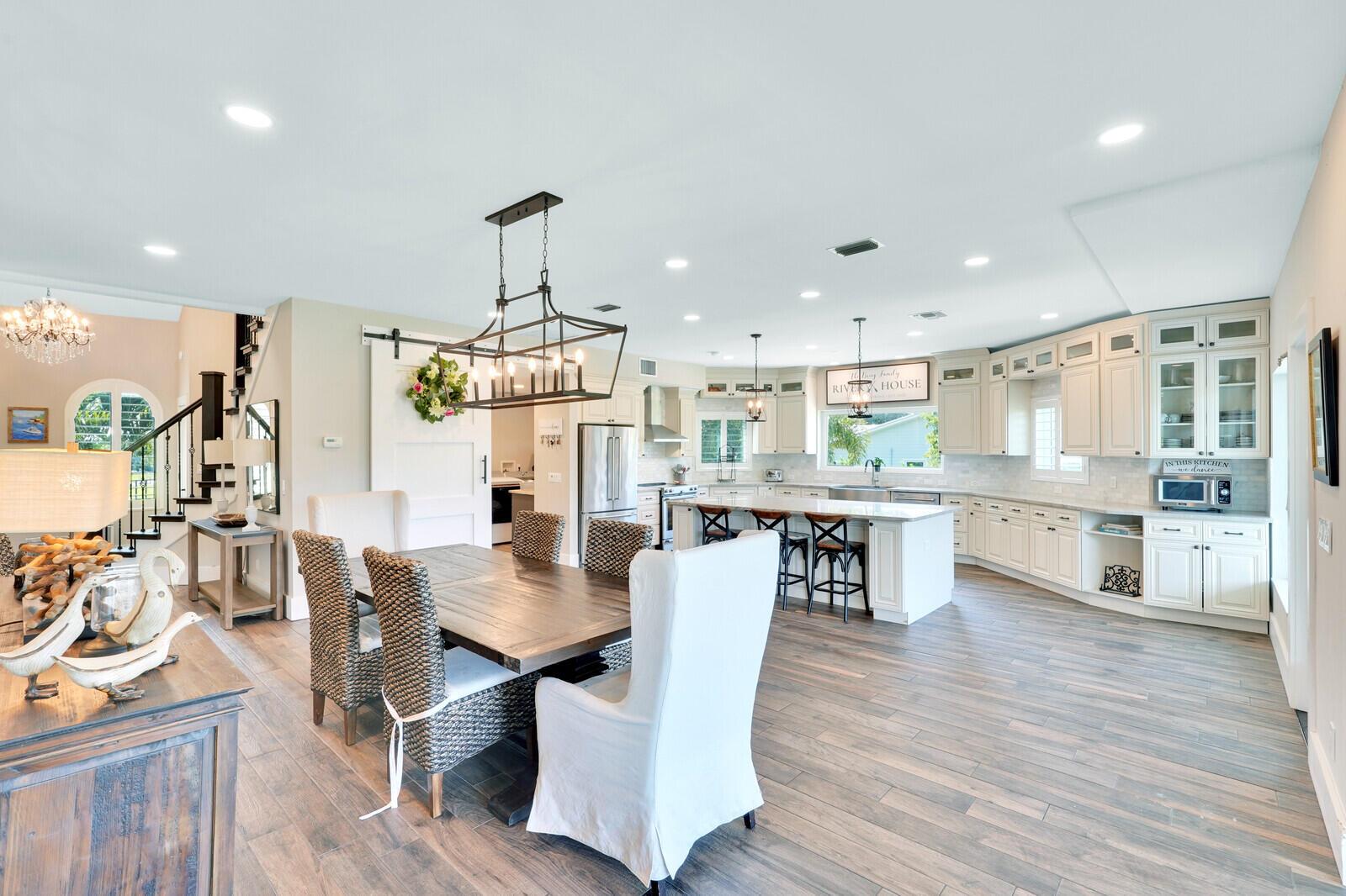 HIDEAWAY ISLES - Residential