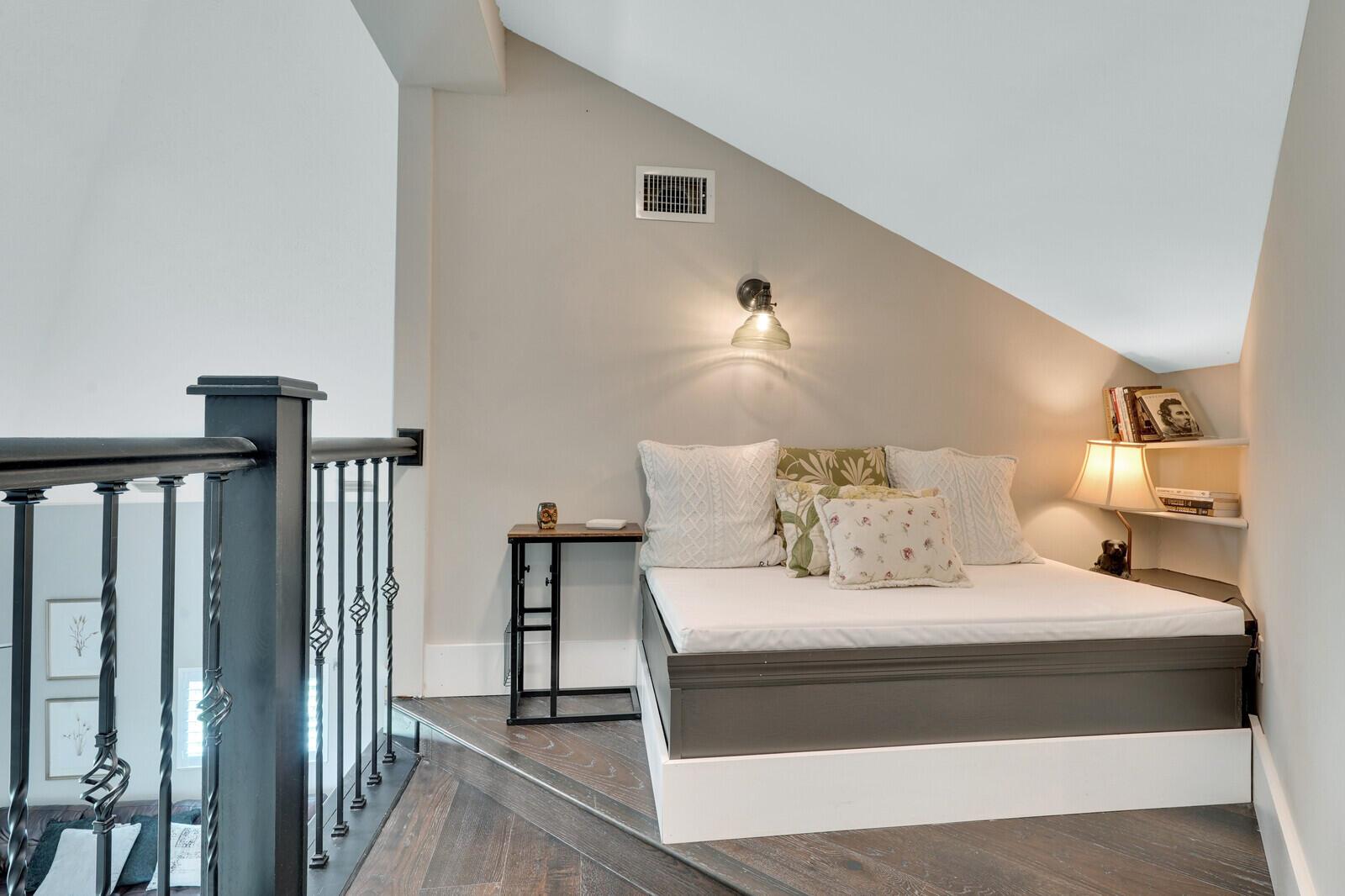 HIDEAWAY ISLES - Residential